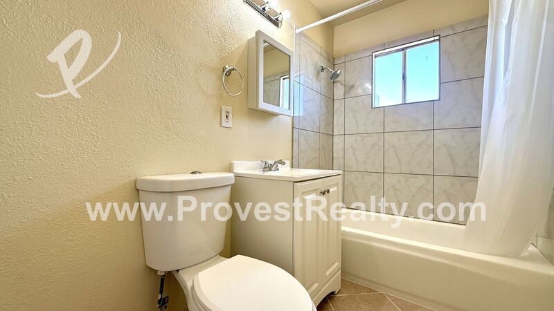 2 Bedroom, 1 Bathroom Hesperia Apartment!!! property image
