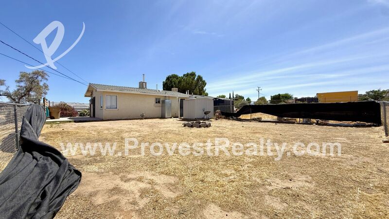 2 Bedroom, 1 Bathroom Hesperia Apartment!!! property image