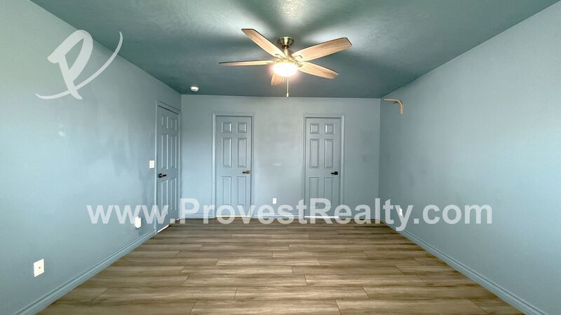 Beautiful 4 Bedroom, 2 Bathroom Apple Valley Home with Solar!!! property image