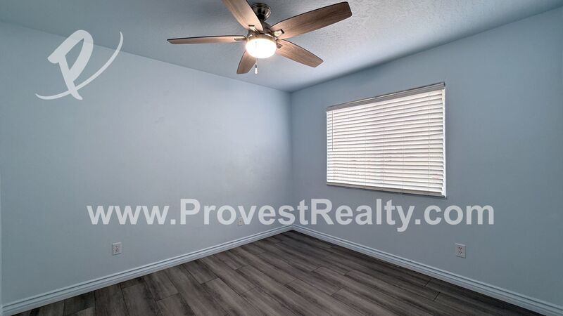 Beautiful 4 Bedroom, 2 Bathroom Apple Valley Home with Solar!!! property image