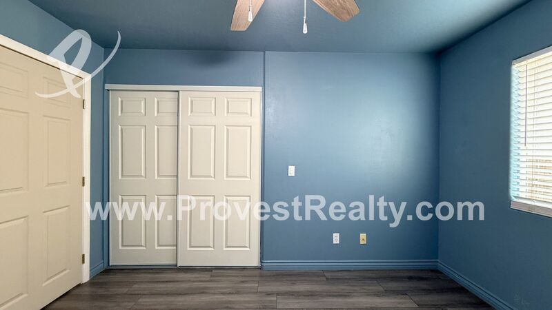 Beautiful 4 Bedroom, 2 Bathroom Apple Valley Home with Solar!!! property image