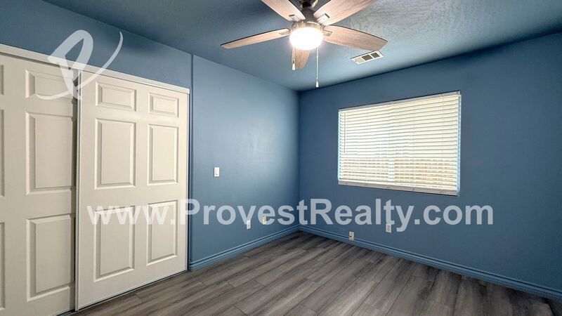 Beautiful 4 Bedroom, 2 Bathroom Apple Valley Home with Solar!!! property image