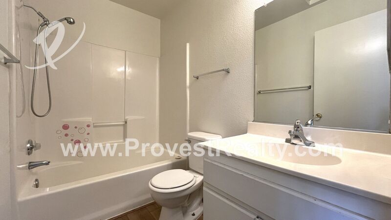 2 Bed, 2 Bath Apartment in Hesperia!! property image