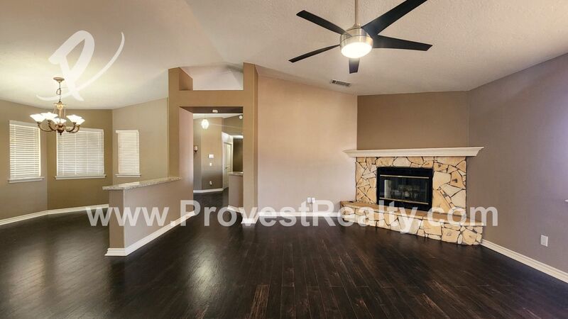 Beautiful 4 Bed, 3 Bath Apple Valley Home with Bonus Room!!! property image