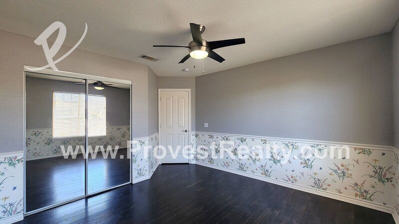 Beautiful 4 Bed, 3 Bath Apple Valley Home with Bonus Room!!! property image