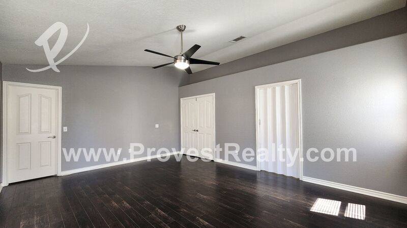 Beautiful 4 Bed, 3 Bath Apple Valley Home with Bonus Room!!! property image