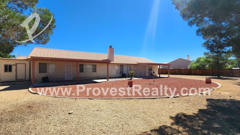 Beautiful 4 Bed, 3 Bath Apple Valley Home with Bonus Room!!! property image