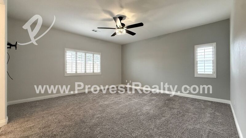 Charming 4 Bedroom, 2 Bathroom Hesperia Home with SOLAR!!! property image