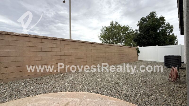 Charming 4 Bedroom, 2 Bathroom Hesperia Home with SOLAR!!! property image
