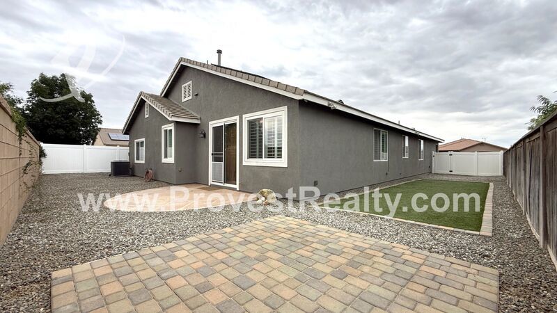Charming 4 Bedroom, 2 Bathroom Hesperia Home with SOLAR!!! property image