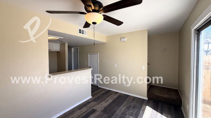 *1/2 OFF 1ST MONTHS RENT* Cozy 2 Bed, 1.5 Bath Townhouse in Apple Valley!! property image