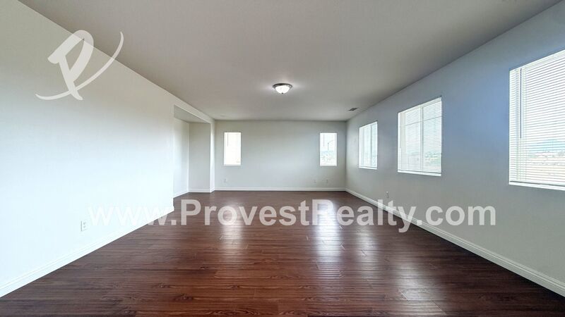 Huge 4 Bedrooms, 3 Bathrooms Hesperia Home with A Loft!!! property image