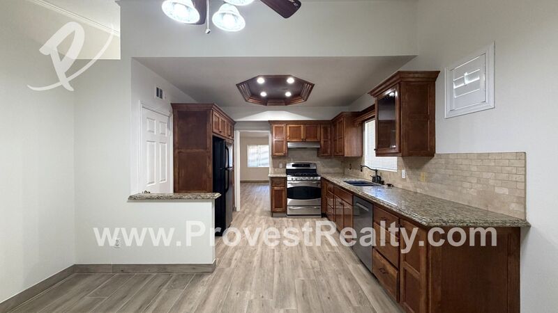 3 Bedroom, 2 Bathroom Victorville Home!! property image