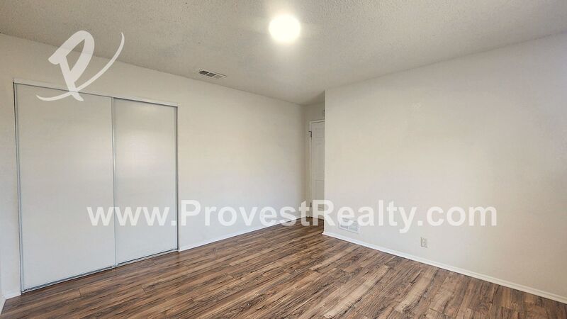 Cozy 2 Bed, 1 Bath Apple Valley Apartment!! property image
