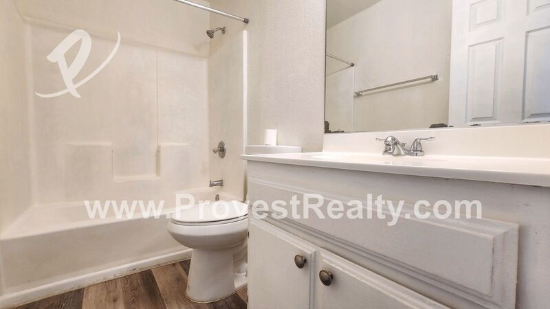 Cozy 2 Bed, 1 Bath Apple Valley Apartment!! property image