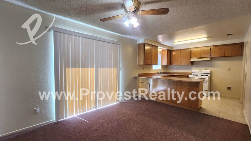 Charming 3 Bed, 2 Bath Apple Valley Apartment!! property image