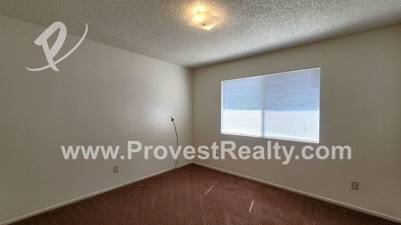 Charming 3 Bed, 2 Bath Apple Valley Apartment!! property image