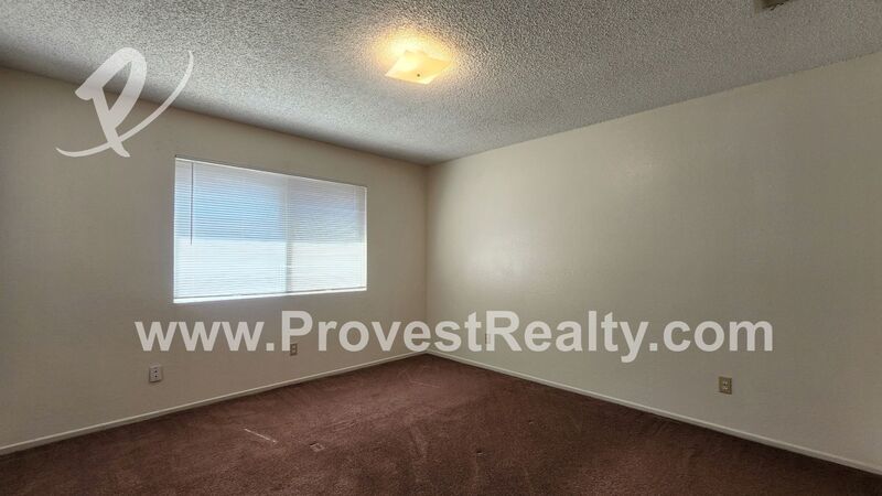 Charming 3 Bed, 2 Bath Apple Valley Apartment!! property image