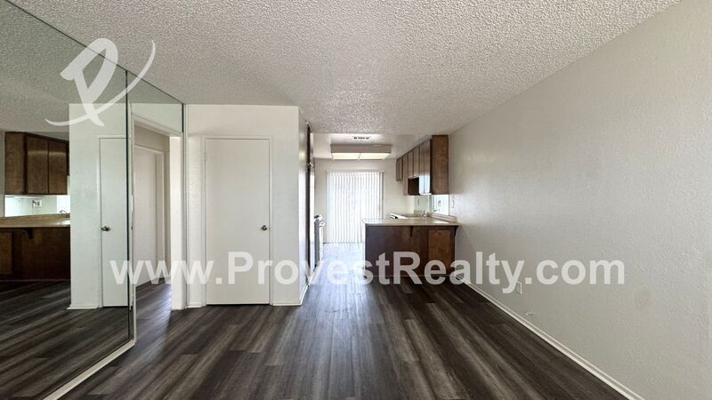 2 Bedroom, 1 Bathroom Apple Valley Apartment! property image