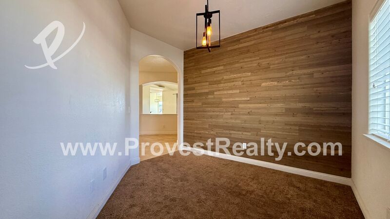 Stunning 3 Bedroom, 2 Bathroom Hesperia Home w/ Solar!!! property image
