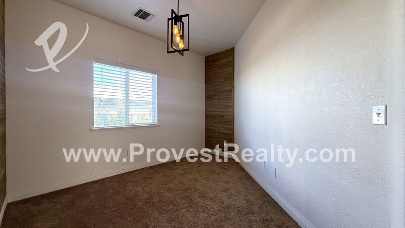 Stunning 3 Bedroom, 2 Bathroom Hesperia Home w/ Solar!!! property image