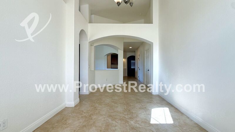 Stunning 3 Bedroom, 2 Bathroom Hesperia Home w/ Solar!!! property image