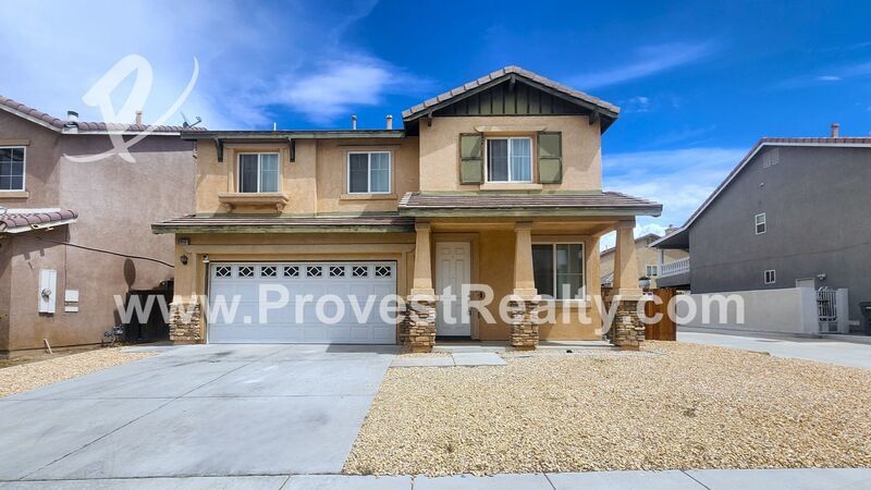 HUGE 5 Bedroom, 3 Bathroom Home in Hesperia!! property image
