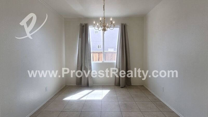 HUGE 5 Bedroom, 3 Bathroom Home in Hesperia!! property image