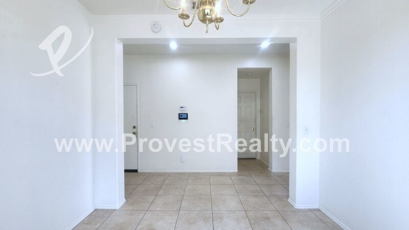 HUGE 5 Bedroom, 3 Bathroom Home in Hesperia!! property image