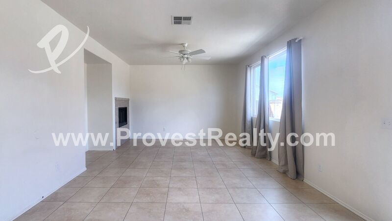 HUGE 5 Bedroom, 3 Bathroom Home in Hesperia!! property image