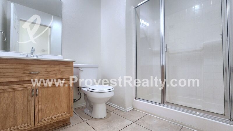HUGE 5 Bedroom, 3 Bathroom Home in Hesperia!! property image