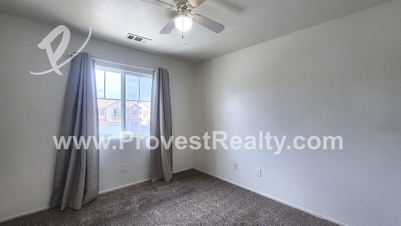 HUGE 5 Bedroom, 3 Bathroom Home in Hesperia!! property image