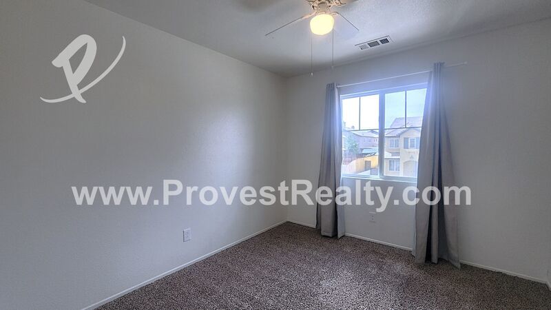 HUGE 5 Bedroom, 3 Bathroom Home in Hesperia!! property image
