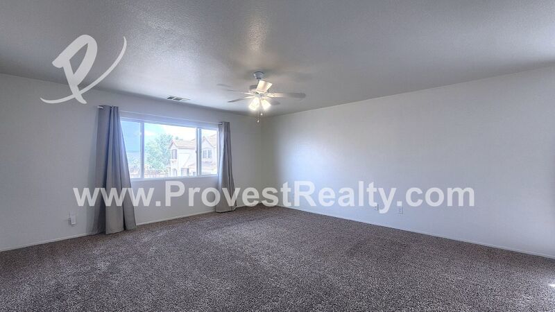HUGE 5 Bedroom, 3 Bathroom Home in Hesperia!! property image