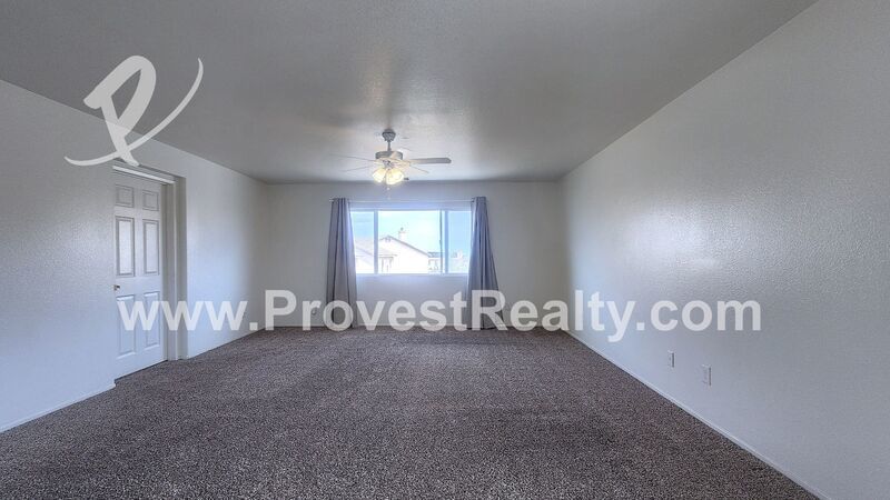 HUGE 5 Bedroom, 3 Bathroom Home in Hesperia!! property image