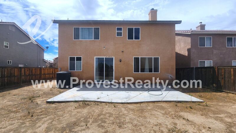 HUGE 5 Bedroom, 3 Bathroom Home in Hesperia!! property image