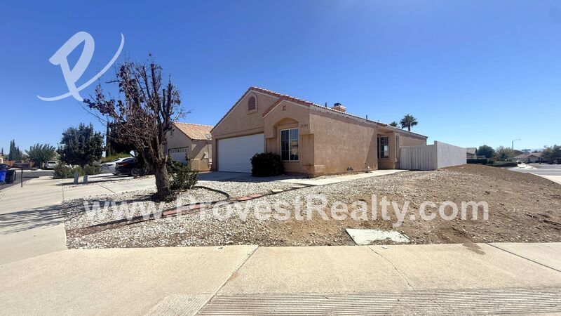 Cozy 3 Bedroom, 2 Bathroom Victorville Home!!! property image