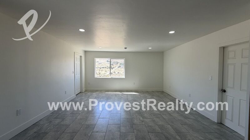 Recently Updated 4 Bedroom, 2 Bathroom Home in Apple Valley!!! property image
