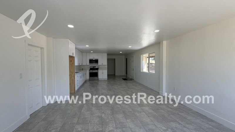 Recently Updated 4 Bedroom, 2 Bathroom Home in Apple Valley!!! property image