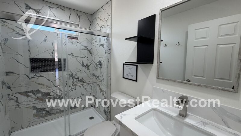 Recently Updated 4 Bedroom, 2 Bathroom Home in Apple Valley!!! property image