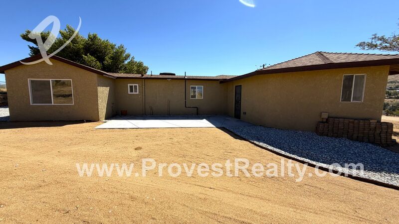 Recently Updated 4 Bedroom, 2 Bathroom Home in Apple Valley!!! property image