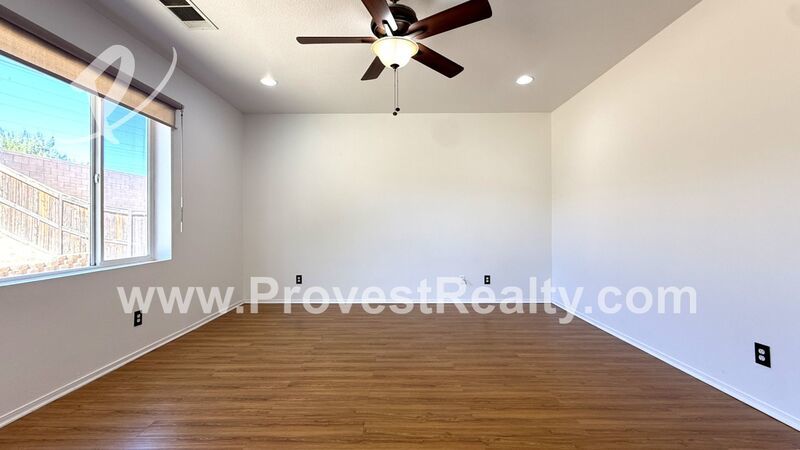Big & Beautiful 5 Bedroom, 2.5 Bathroom Oak Hills Home!!! property image
