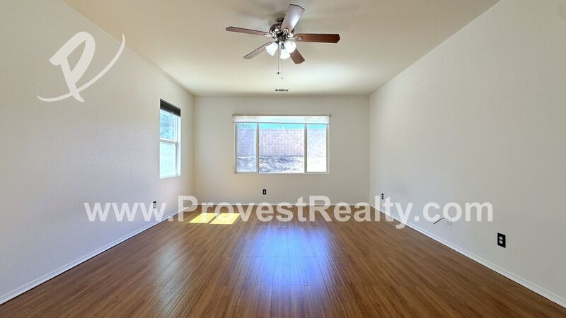 Big & Beautiful 5 Bedroom, 2.5 Bathroom Oak Hills Home!!! property image