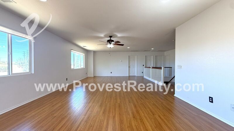 Big & Beautiful 5 Bedroom, 2.5 Bathroom Oak Hills Home!!! property image
