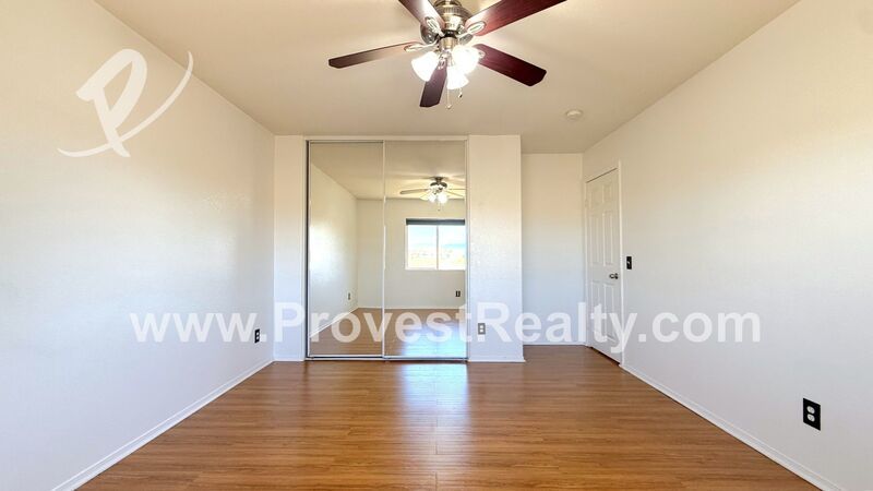 Big & Beautiful 5 Bedroom, 2.5 Bathroom Oak Hills Home!!! property image
