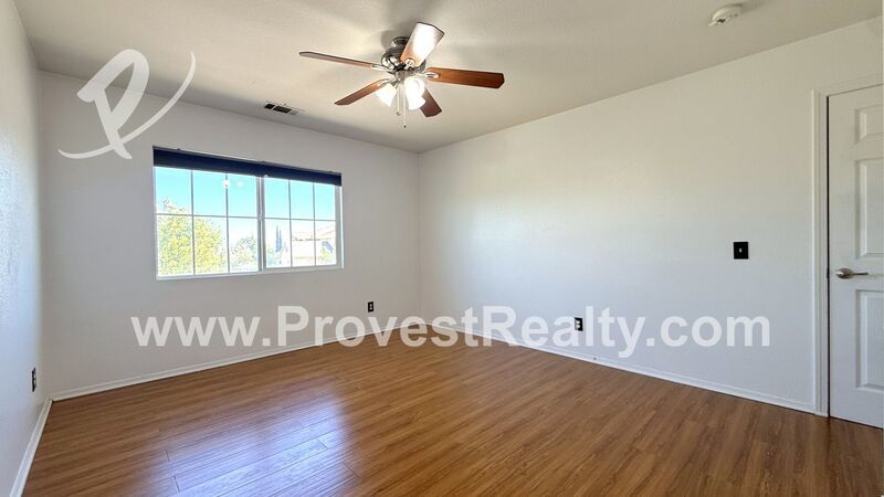 Big & Beautiful 5 Bedroom, 2.5 Bathroom Oak Hills Home!!! property image