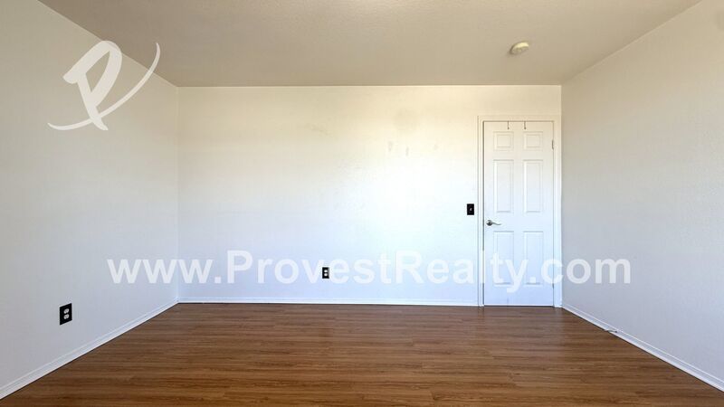 Big & Beautiful 5 Bedroom, 2.5 Bathroom Oak Hills Home!!! property image